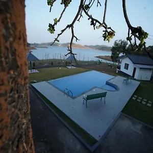 Resort Misty Dam Wayanad Premium With Banasura Dam View, Padinjarathara